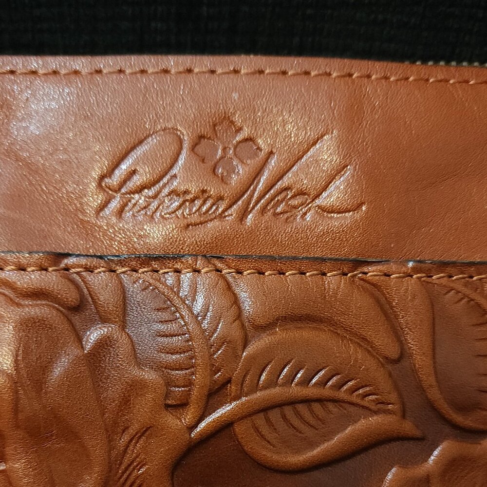 Patricia Nash Bacoli Rose Tooled Small Brown Leather Crossbody Bag - Picture 3 of 8